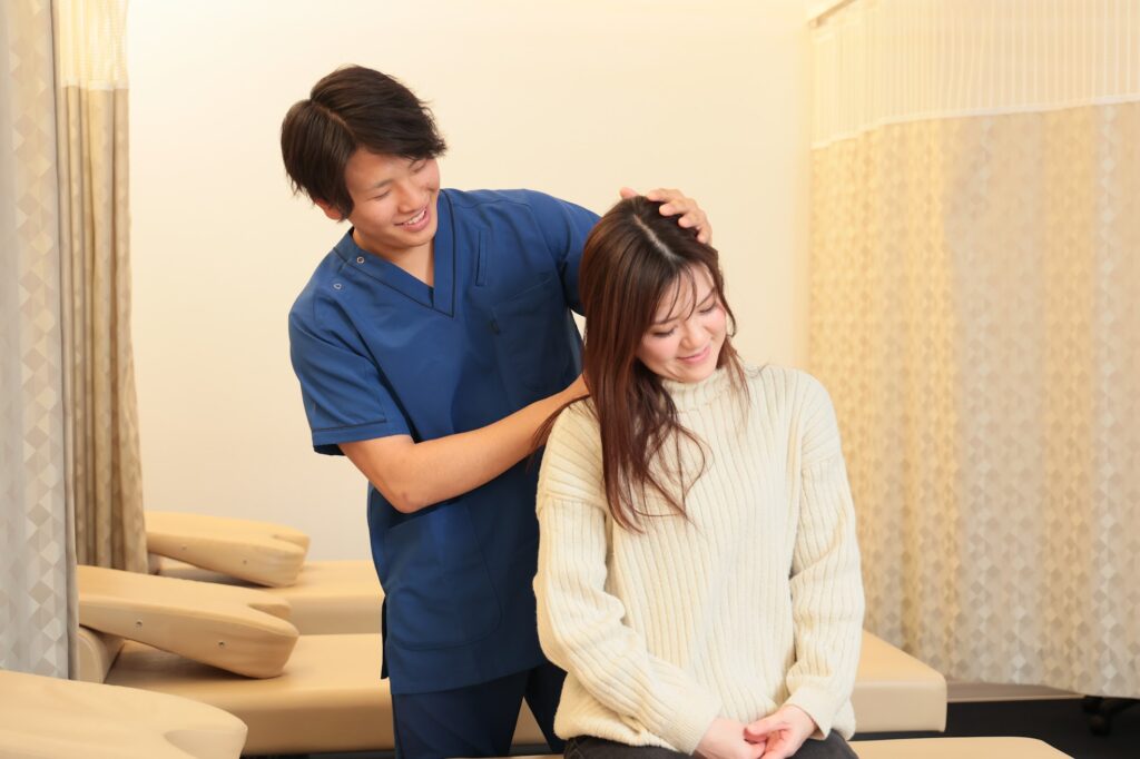 首の動きを確認する