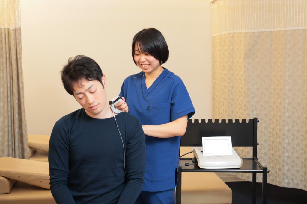 ハイボルテージを当てる様子